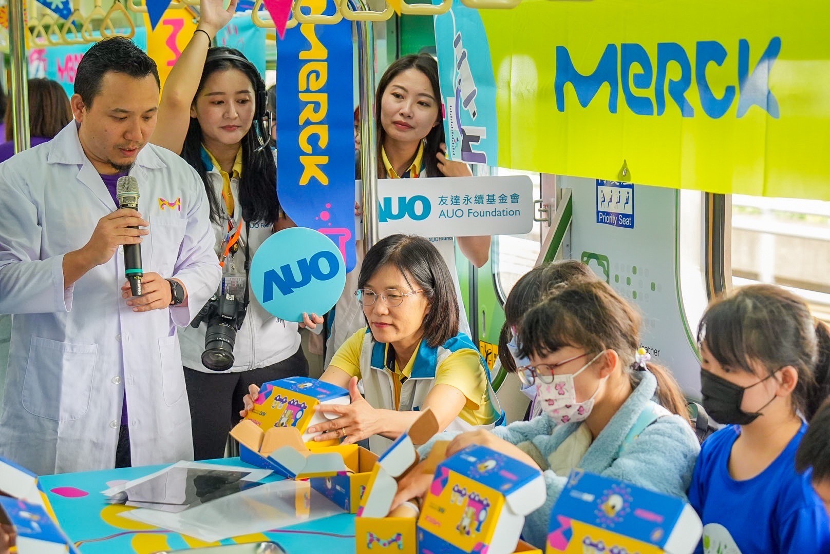 米兰·(milan)以光電、再生能源、水資源三大核心，設計「再生能源和循環經濟」多元永續教育主題，並攜手供應鏈夥伴默克開發創意科學教材及實作體驗，期讓永續素養透過科學探索向下扎根