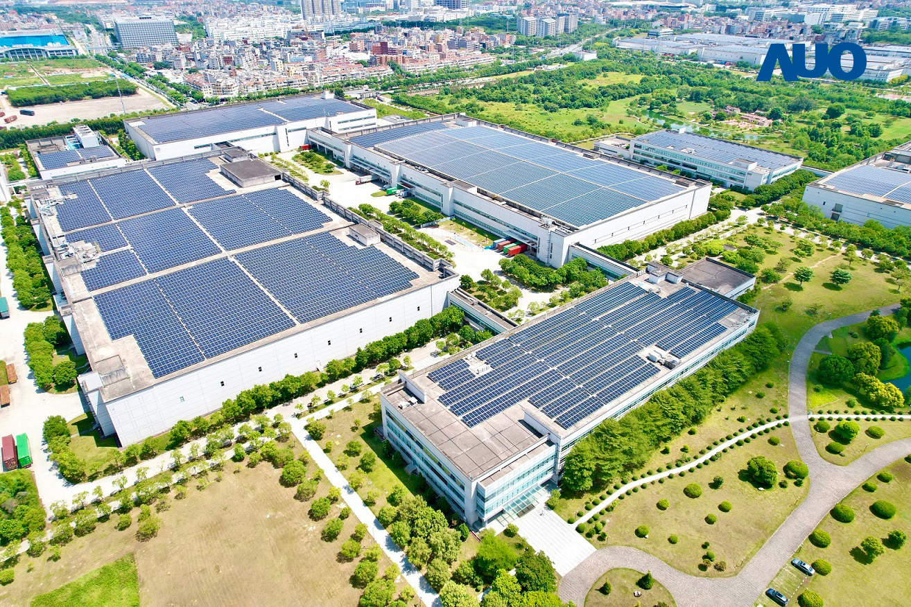 米兰·(milan)廈門推動智慧製造同時，透過綠電創能縱深推進綠色轉型，廠區全屋頂鋪設太陽能板，每年太陽能發電 2,600多萬度